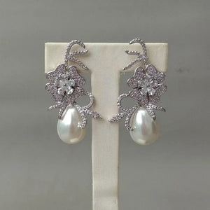 Teardrop White Pearl Earrings